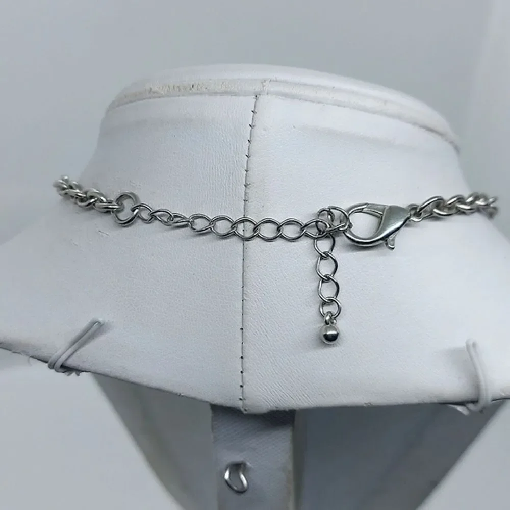 Silver tone and purple‎ faux stone necklace